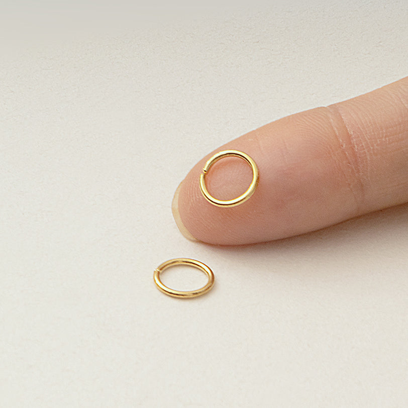 Petti Hugging Hoop Earrings (Pair)