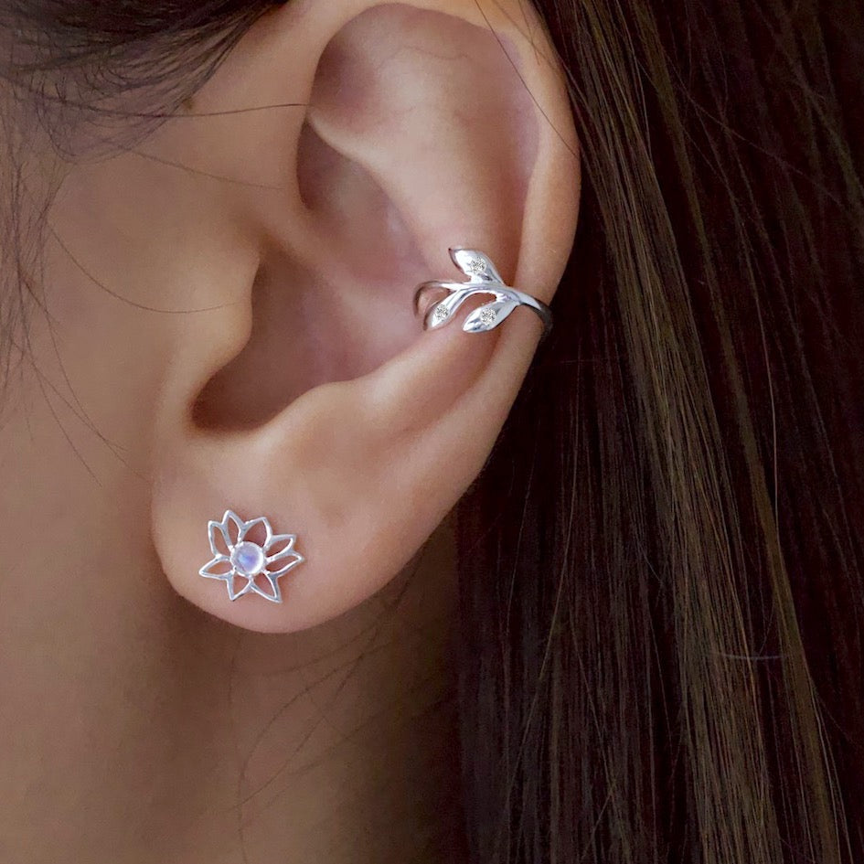 Sparkle Vine Ear Cuff